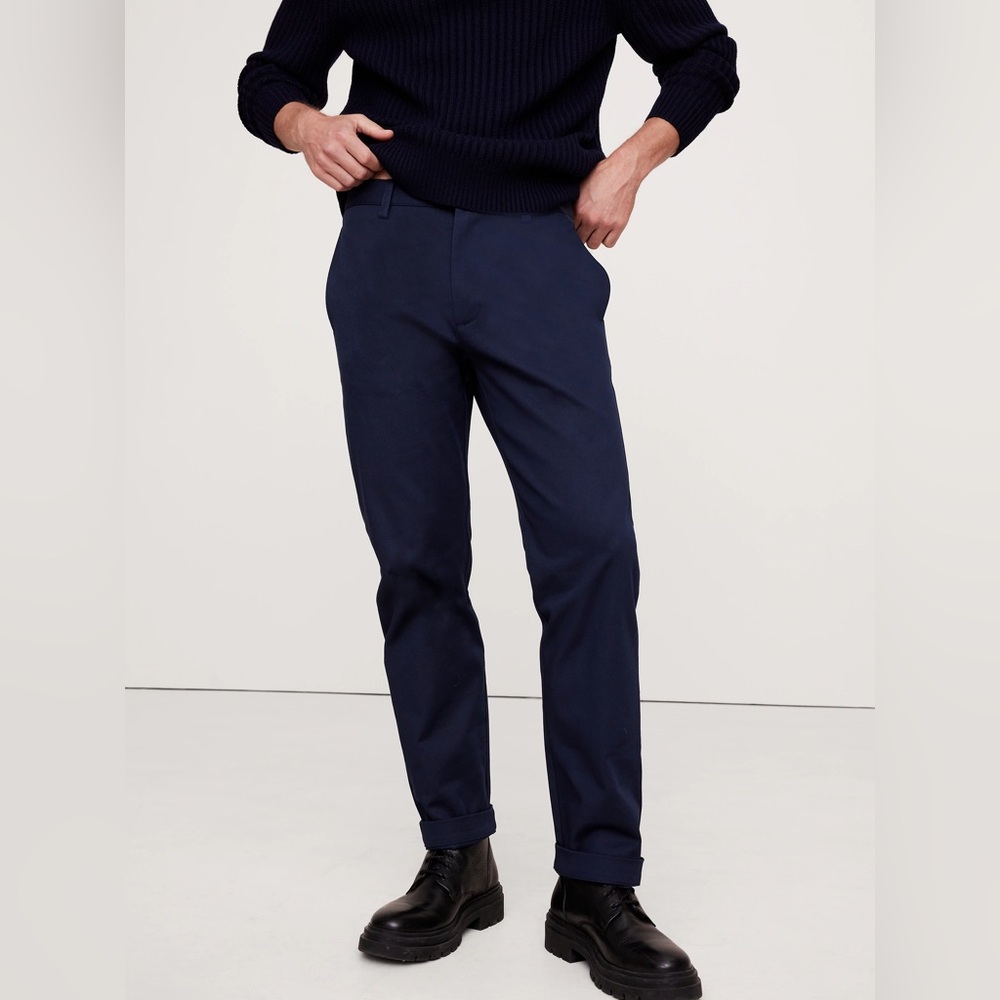 Banana Republic Men’s Straight Italian-Stretch Chino Pant